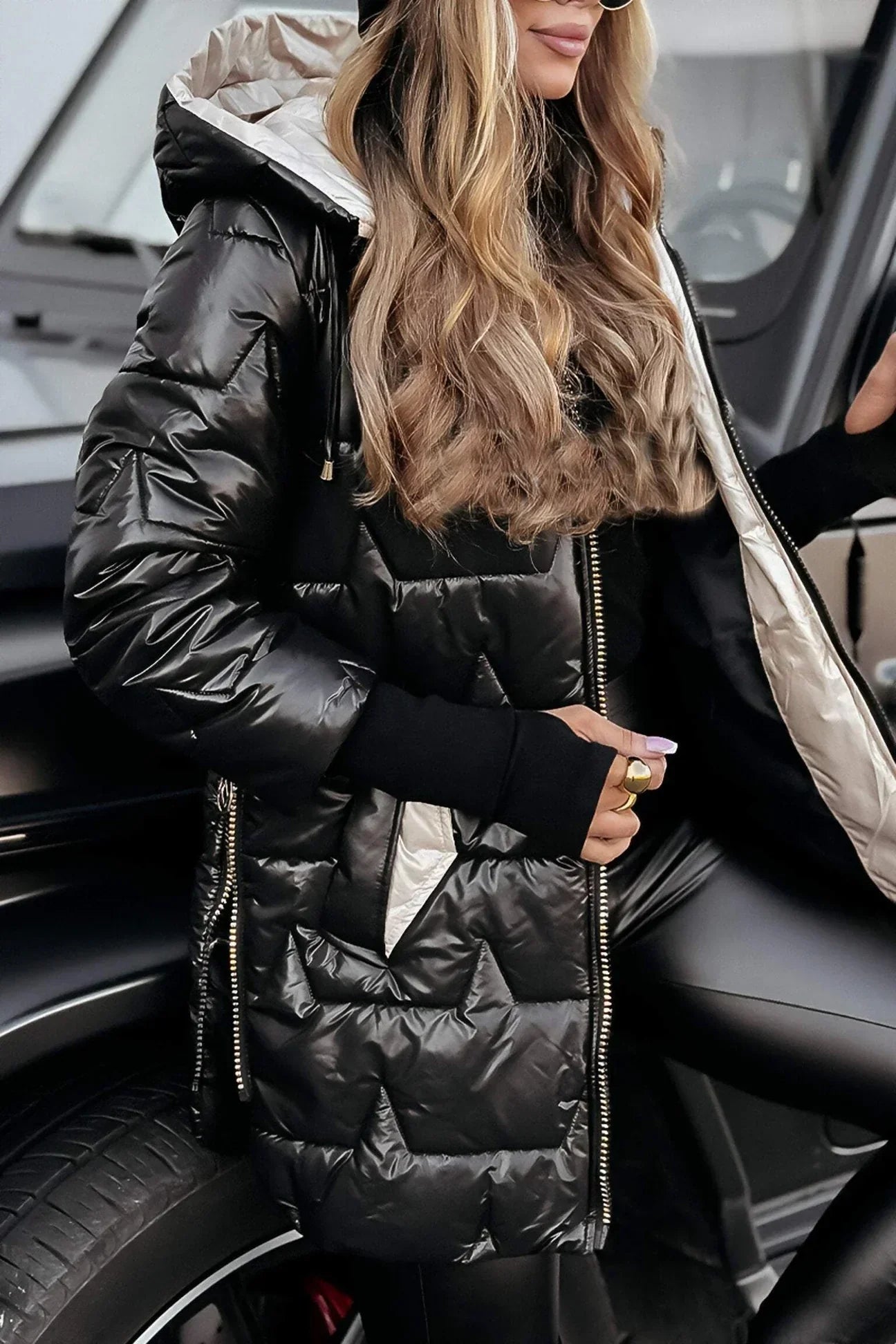 Astrid-Noor™  | Elegante winterjas met capuchon en voering